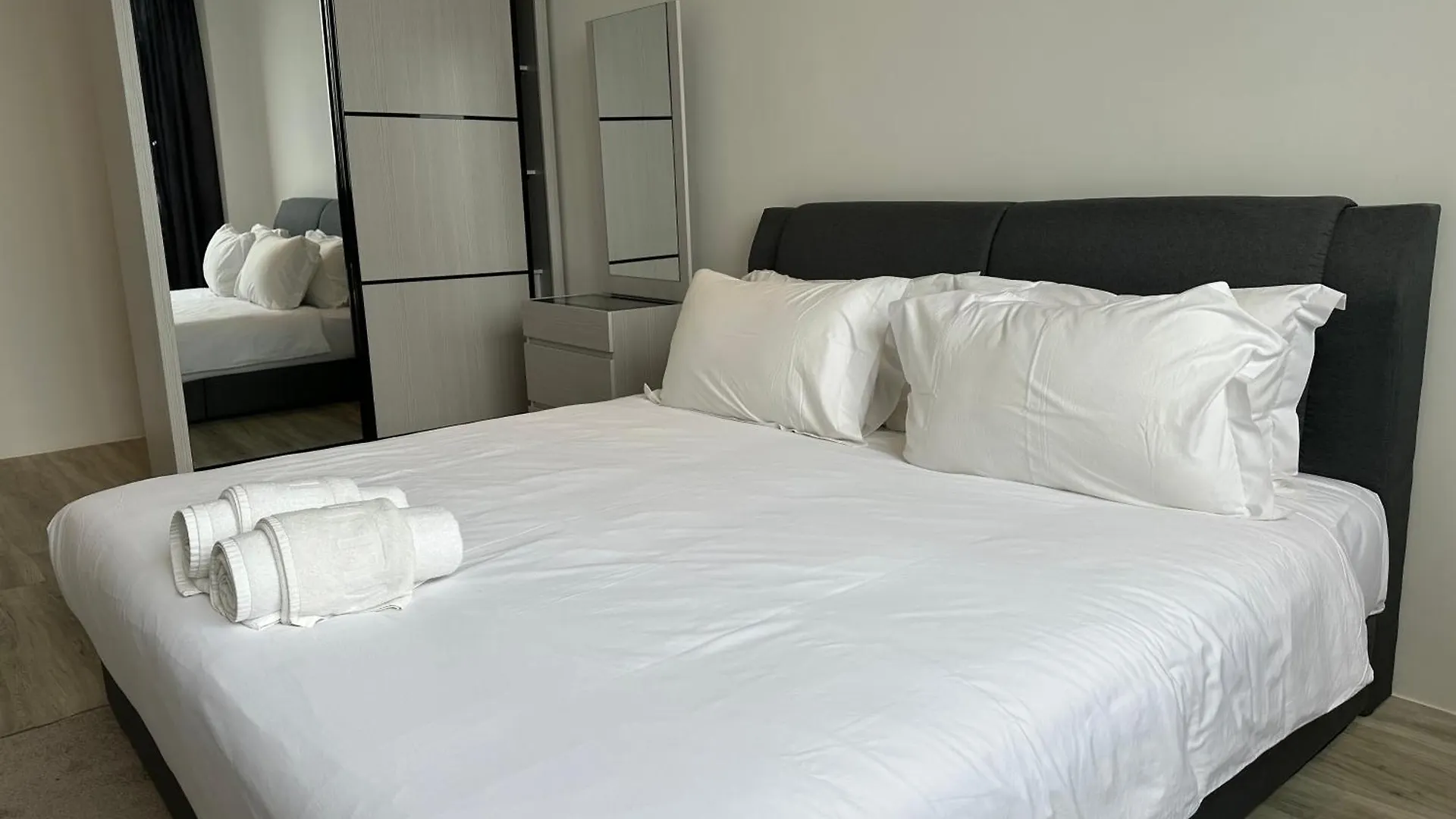 Aparthotel Lumi Tropicana Petaling Jaya Malaysia